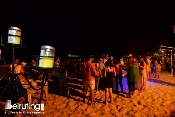 Edde Sands Jbeil Beach Party Edde Sands BBQ Pieds Dans Leau Lebanon