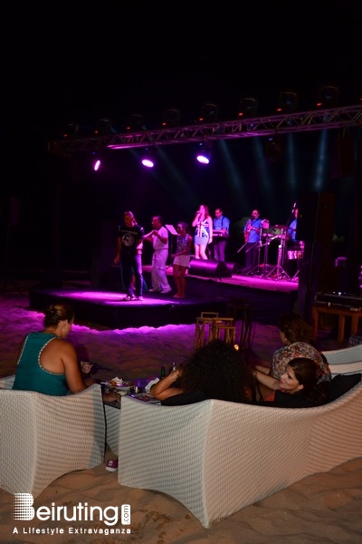 Edde Sands Jbeil Beach Party Edde Sands BBQ Pieds Dans Leau Lebanon