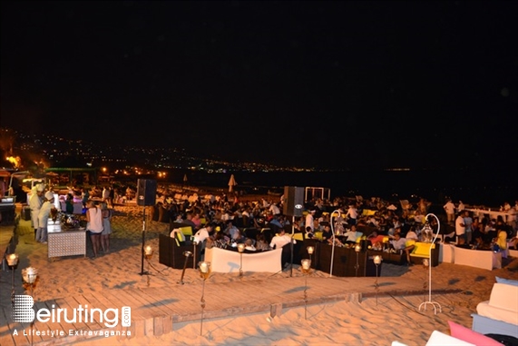 Edde Sands Jbeil Beach Party Edde Sands BBQ Pieds Dans Leau Lebanon