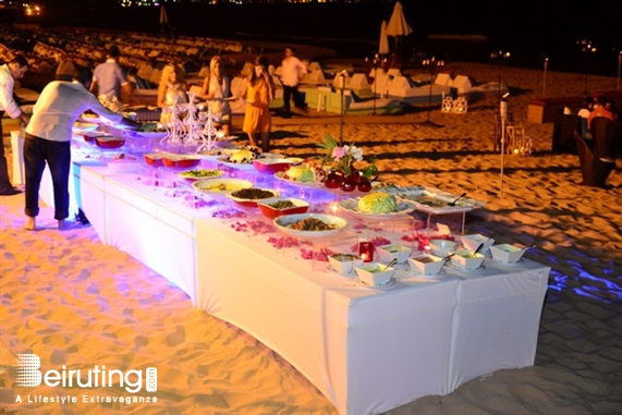 Edde Sands Jbeil Beach Party Edde Sands BBQ Pieds Dans Leau Lebanon