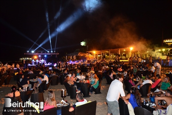 Edde Sands Jbeil Beach Party Edde Sands BBQ Pieds Dans Leau Lebanon