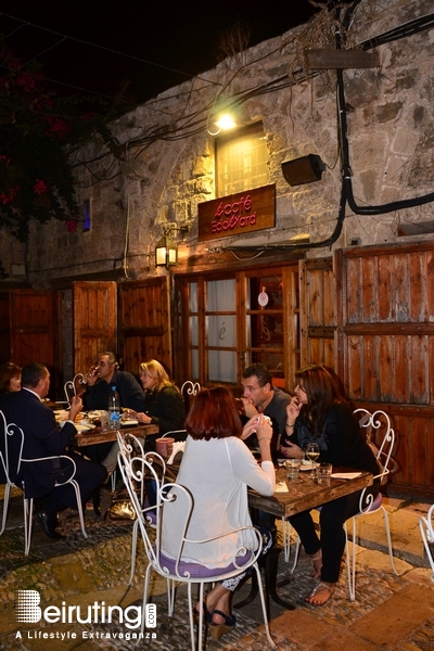 éCafé-EddeYard Jbeil Nightlife Moules Frites Night at Edde Yard Lebanon