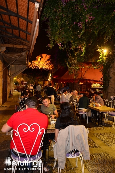 éCafé-EddeYard Jbeil Nightlife Moules Frites Night at Edde Yard Lebanon