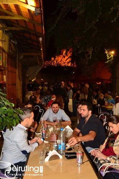 éCafé-EddeYard Jbeil Nightlife Edde Yard on Saturday Night Lebanon