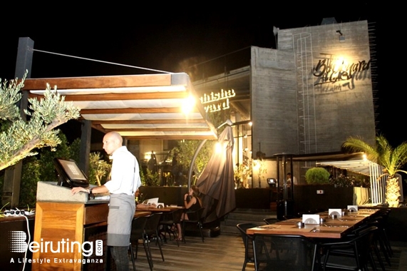 Kitchen Yard-Backyard Hazmieh Nightlife Kitchen Yard on Saturday Night Lebanon