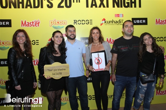 BO18 Beirut-Downtown Nightlife Kunhadi Taxi Night Lebanon