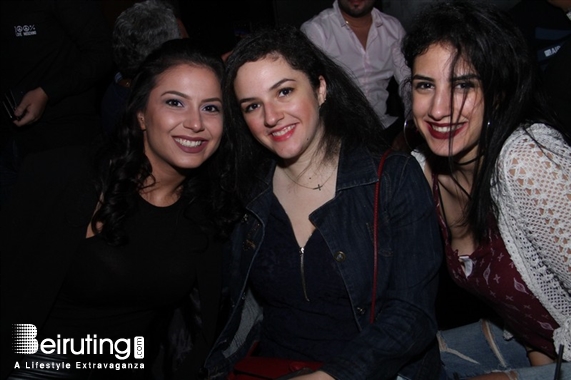 BO18 Beirut-Downtown Nightlife Kunhadi Taxi Night Lebanon