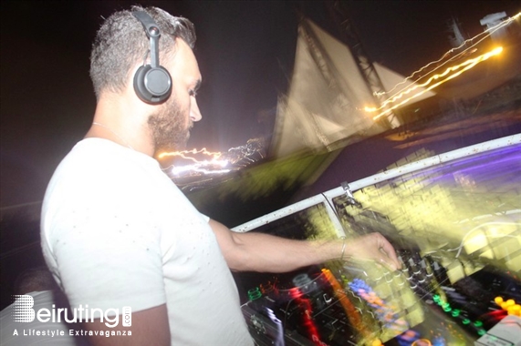 Activities Beirut Suburb Nightlife Lasgidi Beirut Yacht Night Lebanon