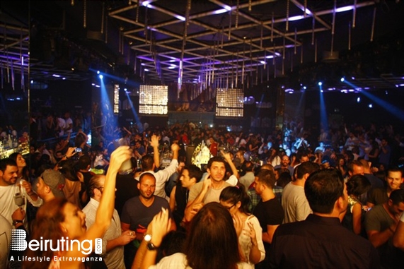 MAD Beirut Suburb Nightlife YOLO with DJ@War Lebanon