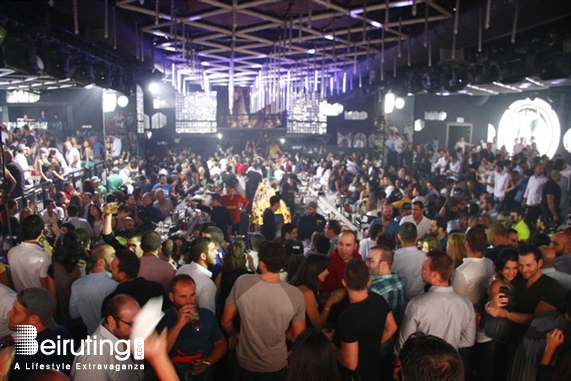 MAD Beirut Suburb Nightlife YOLO with DJ@War Lebanon