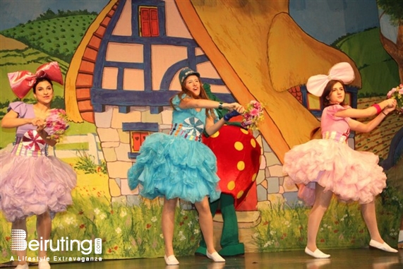 Activities Beirut Suburb Theater Les Aventures De Peter Cottontail Lebanon